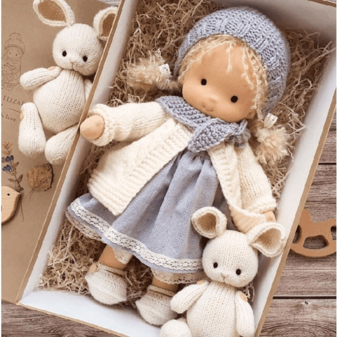 Elora – Poupée Waldorf en coton faite main, jouet créatif