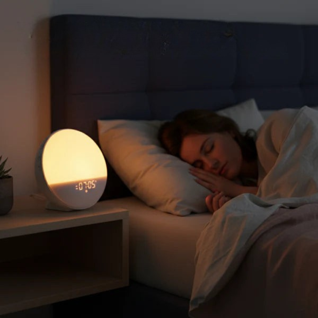 Réveil Simulateur d’Aube Bluetooth – Lumière Progressive, 7 Sons Relaxants & Radio FM