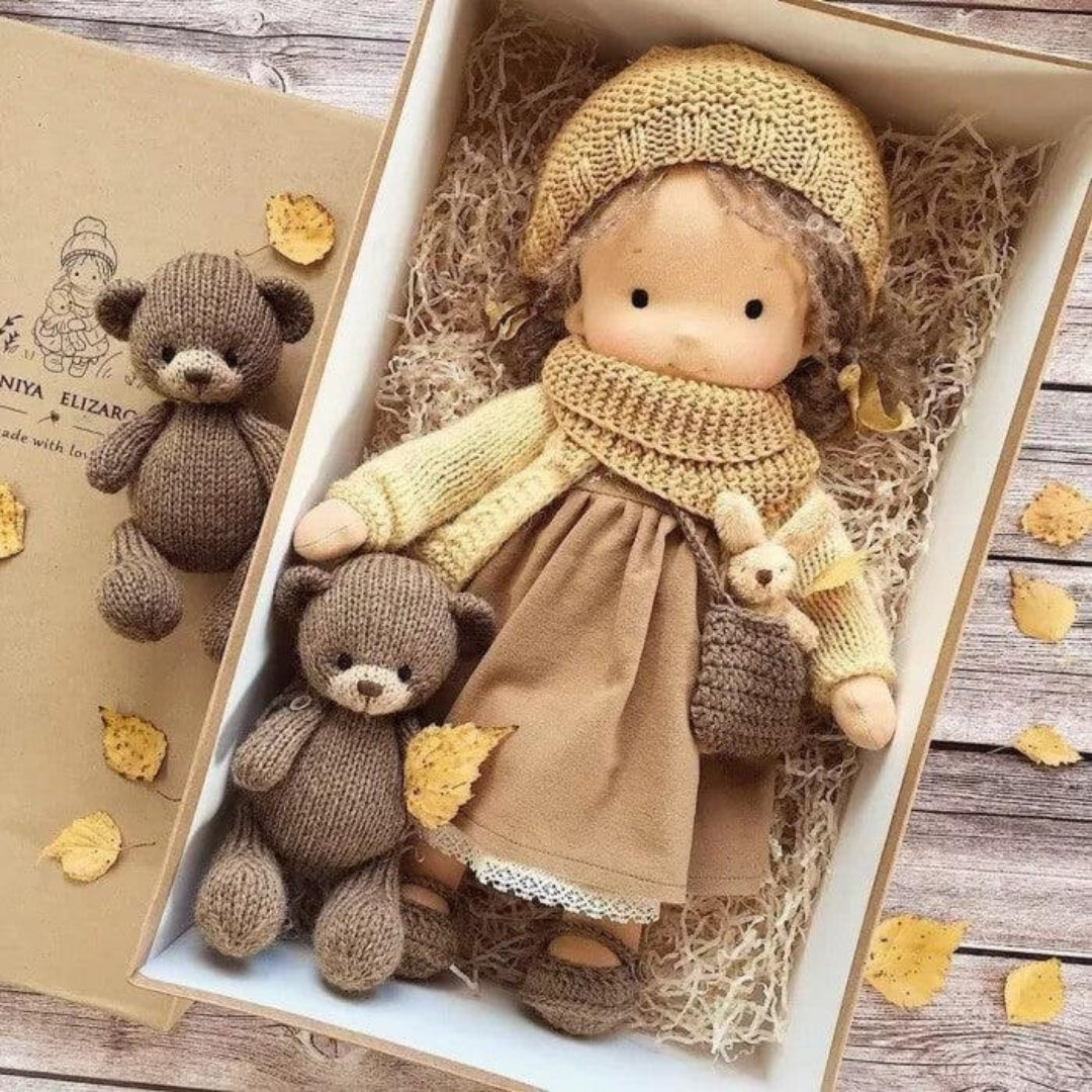 Elora – Poupée Waldorf en coton faite main, jouet créatif