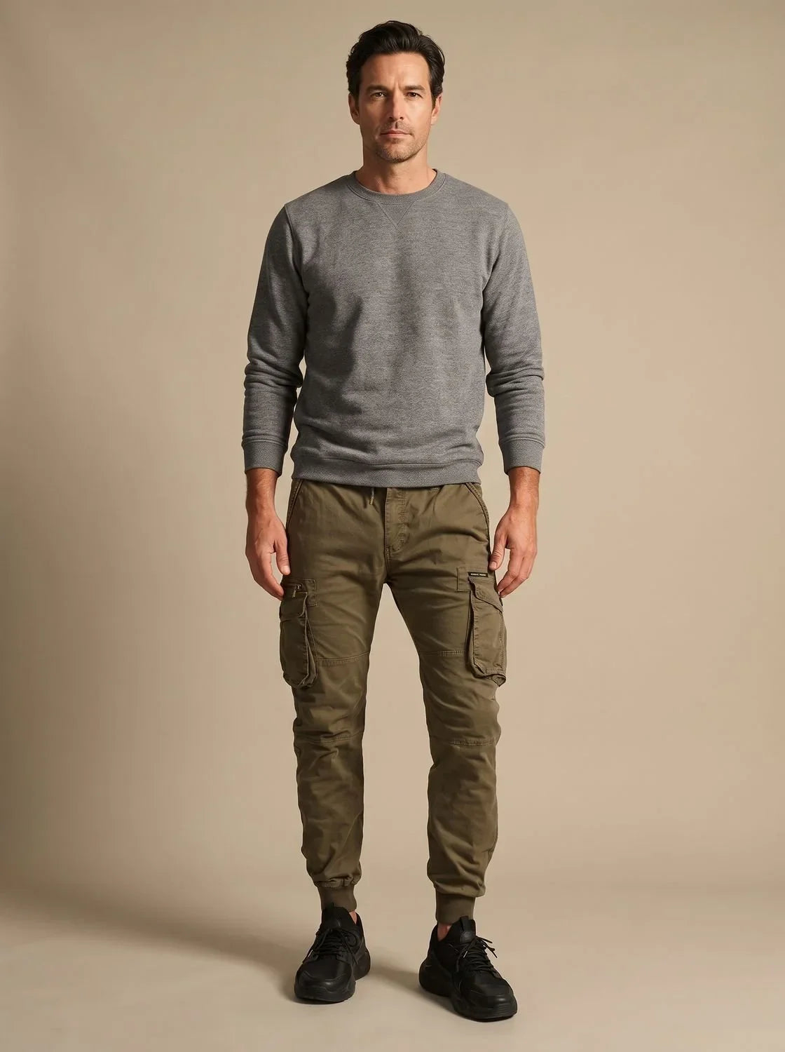 Pantalon Jogger Cargo Homme à Taille Élastique — vue du modèle 2