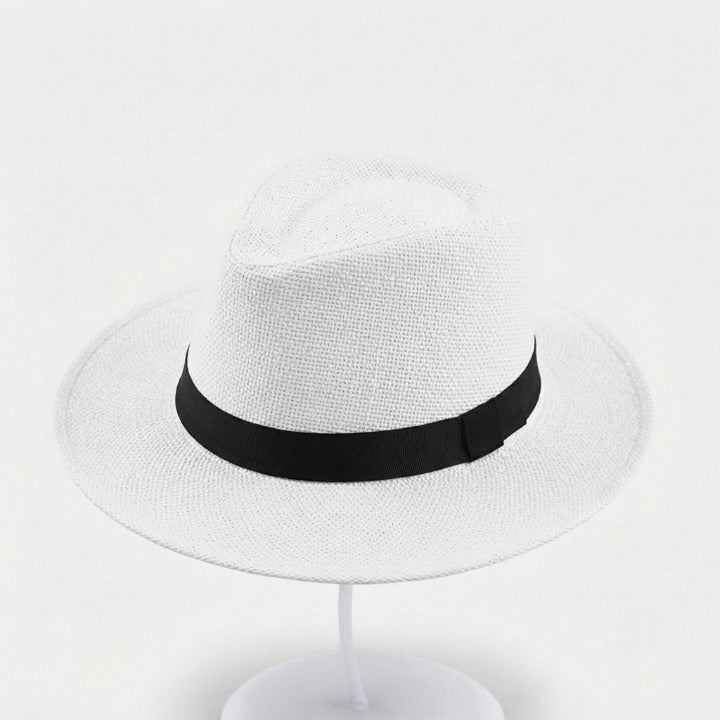 Chapeau de paille : Blanc.