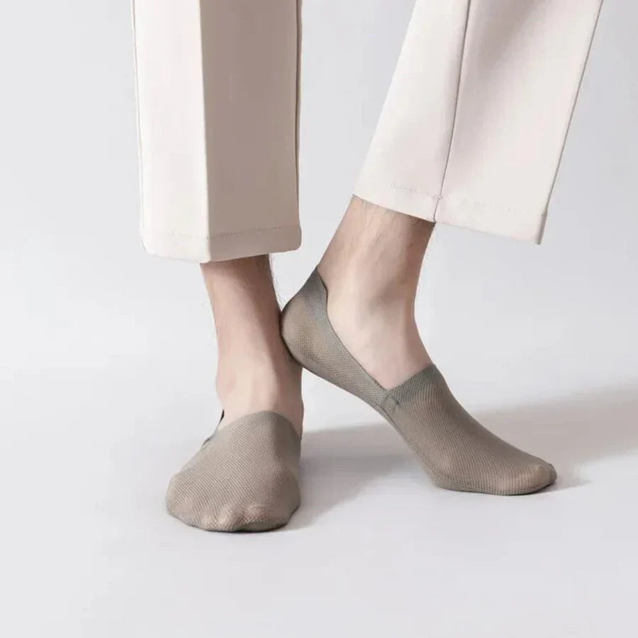 Chaussettes invisibles : Gris clair.