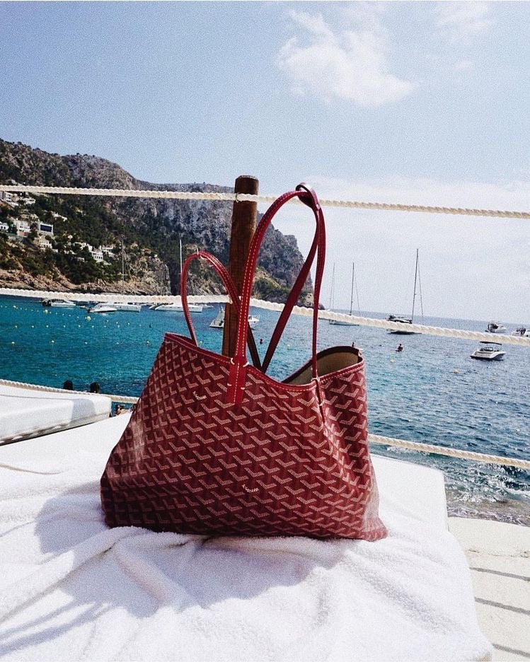Grand Sac Cabas à Motif Géométrique et Anses Longues – Rouge