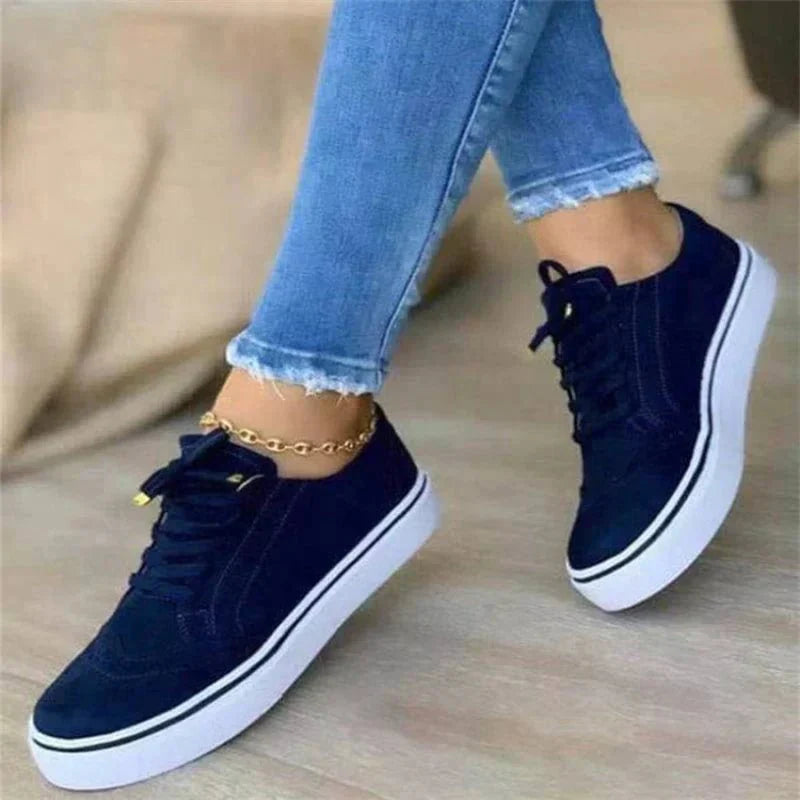 Baskets Femme à Plateforme et Lacets – Détails Perforés – Bleu
