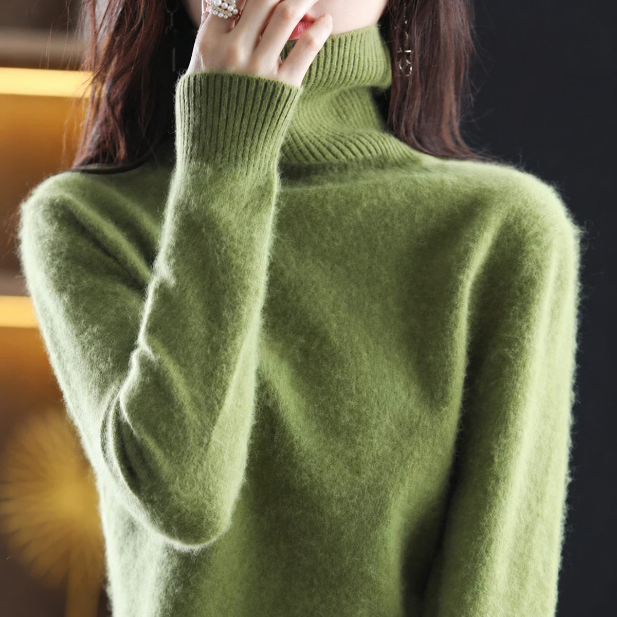 Pull femme à col roulé – Olive