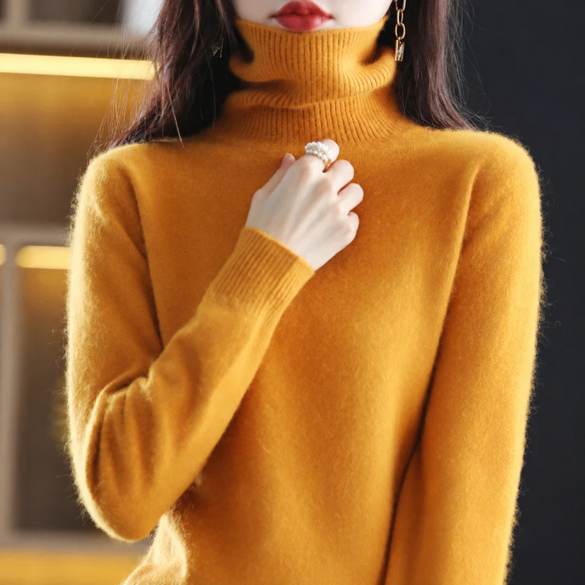 Pull femme à col roulé – Orange