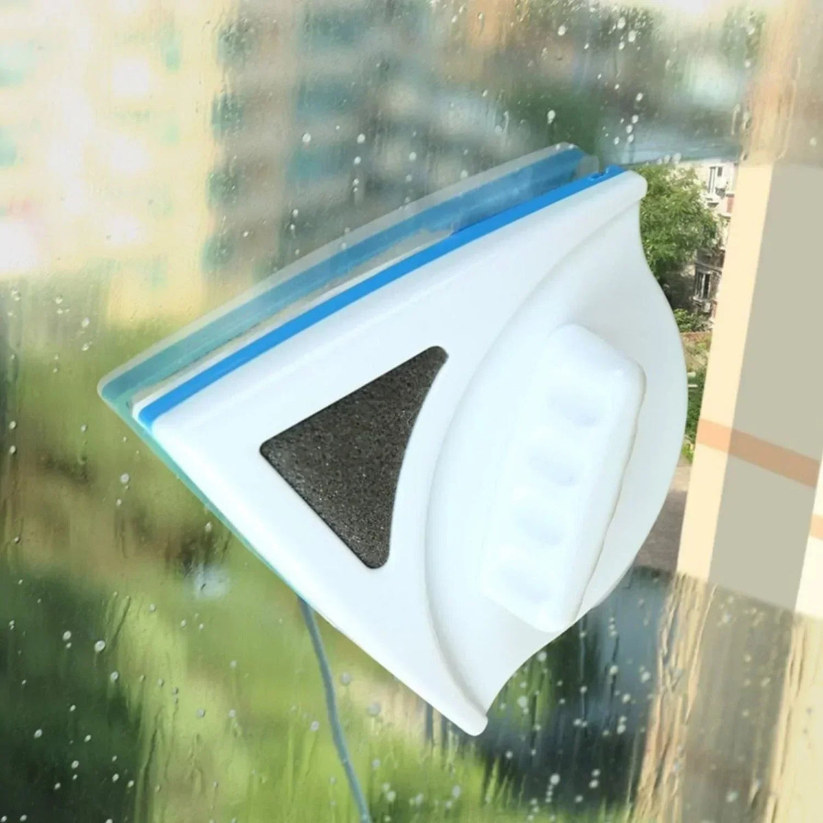 Nettoyeur de vitres : détail et utilisation.